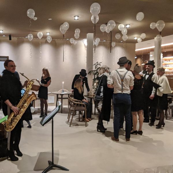 New Year’s Eve @hotelsaltus Our dazzling Saltus is buzzing with guests and #jazzmusic by the one and...